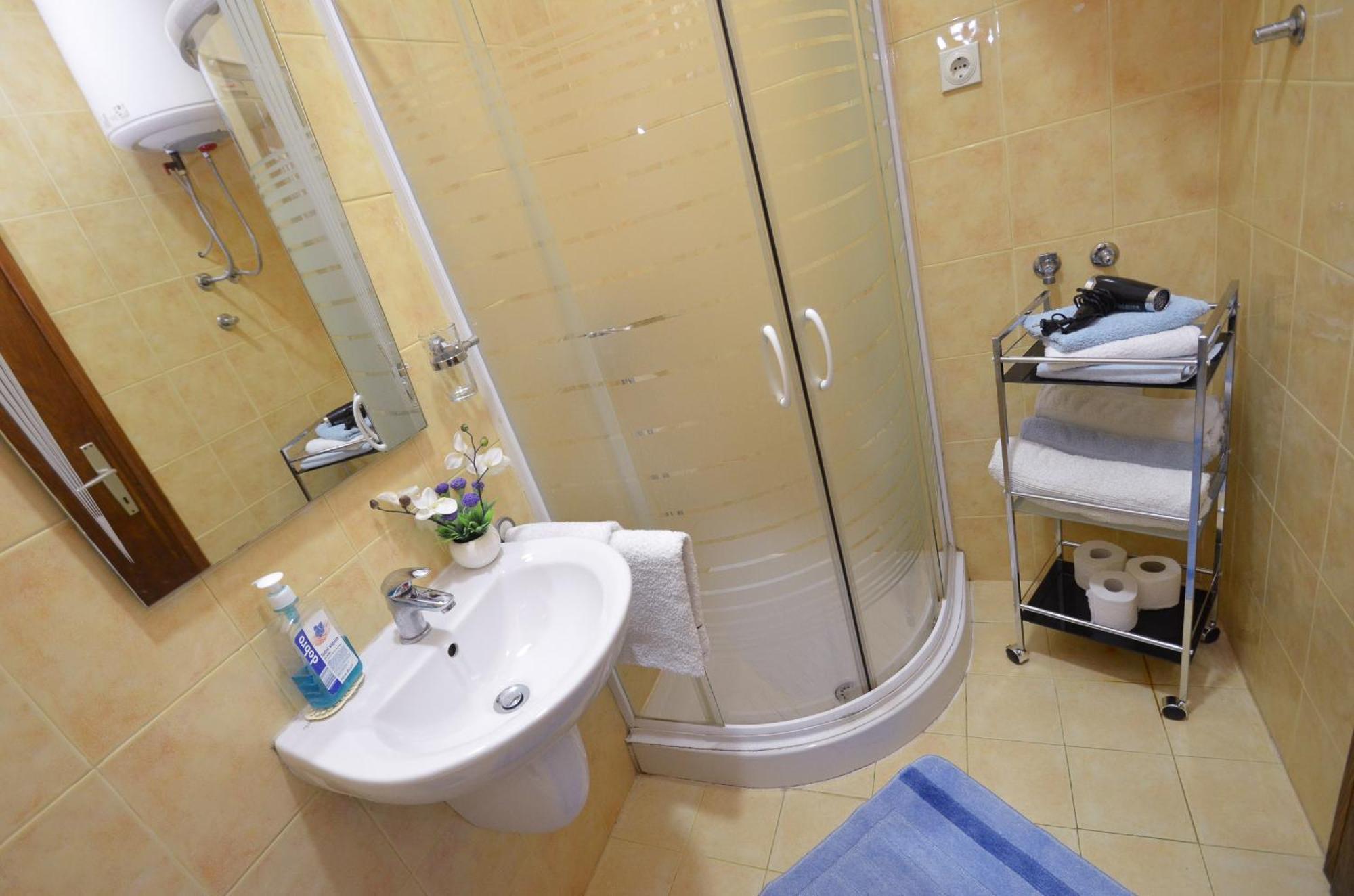 Apartments Vojin Risan Chambre photo