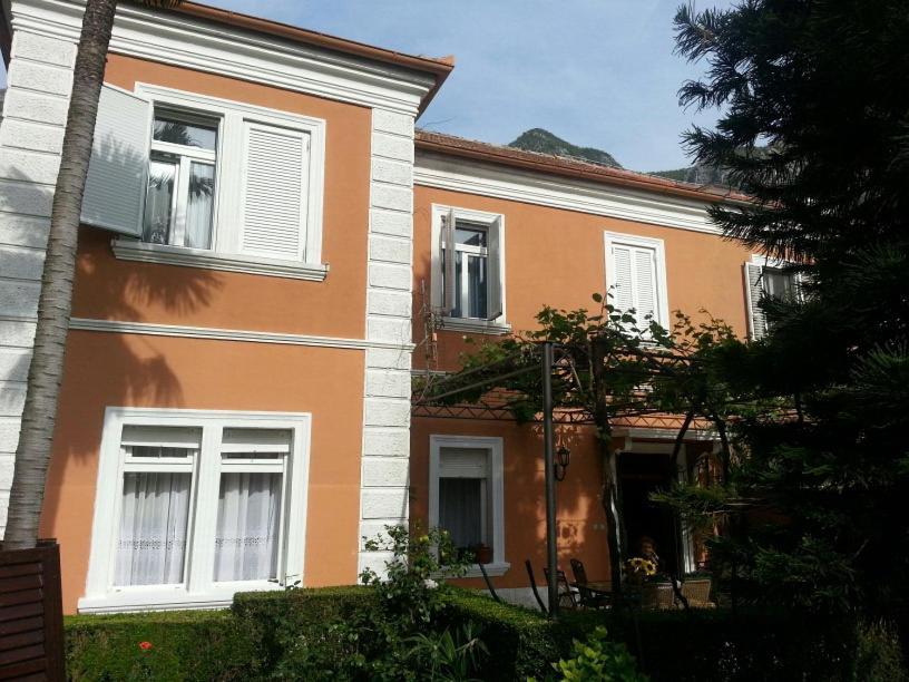 Apartments Vojin Risan Extérieur photo