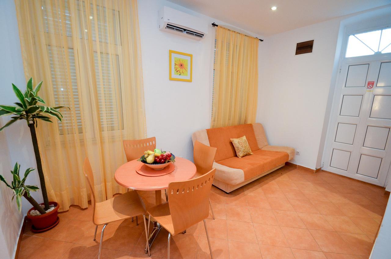 Apartments Vojin Risan Extérieur photo